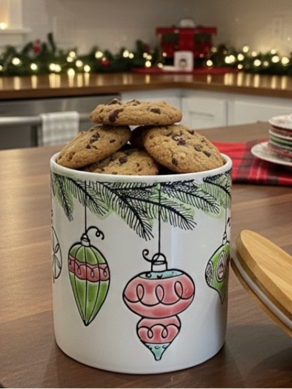 Ceramic Holiday Camello retro ornament 5” Canister with Bamboo Lid.